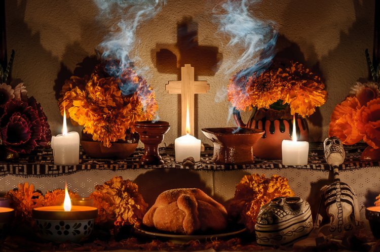 Descubre el Origen del Pan de Muerto: ¡Una Tradición Mexico!
