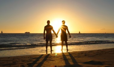 Explora la Aclamada Playa de Los Muertos: un Refugio LGBT+ en Puerto Vallarta.