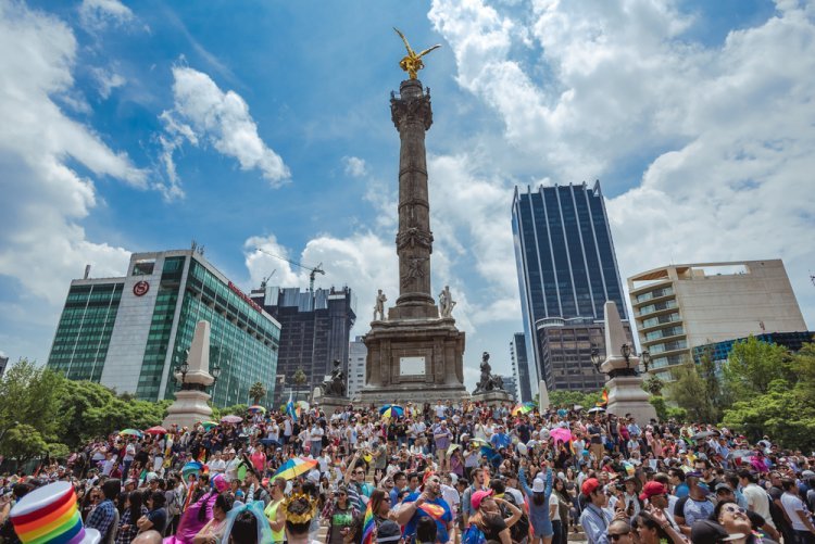 Explora la Vibrante Historia de CDMX: Recorre sus Calles Más Famosas.