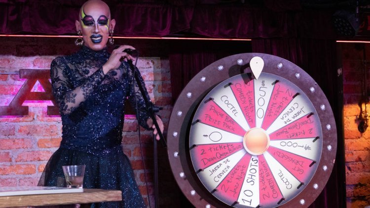 ¡Una Noche Llena de Diversión con Drag Queens y Bingo en México DF!