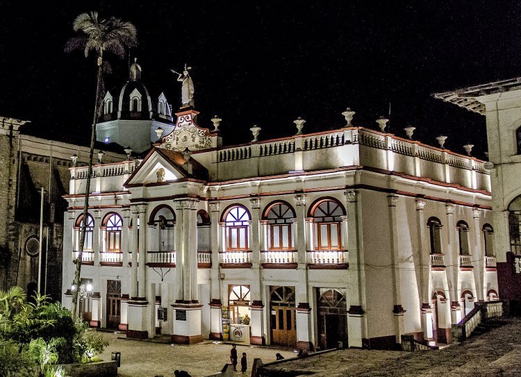 Descubre la Magia de Cuetzalan: Curiosidades y Tradiciones Únicas