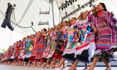 8 Razones para no perderte la Guelaguetza: La fiesta más grande de Oaxaca