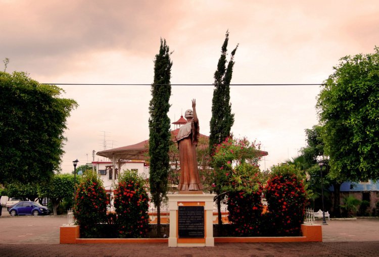 Descubre un Pueblo Mágico Minero de Sinaloa Rodeado de Playas y leyendas