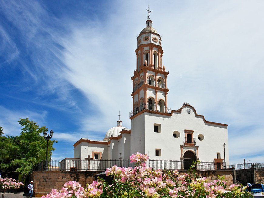 Descubre lo que Cosalá, Sinaloa tiene para ofrecerte.