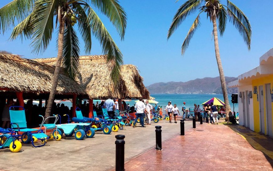 Playa Cuastecomates: Un paraíso inclusivo y accesible