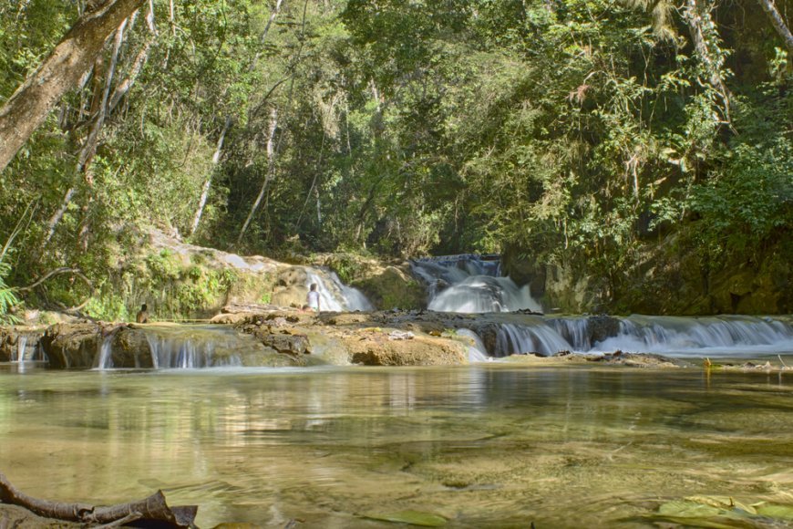 Explorando el Paraíso de Oaxaca: La Cascada de Copalitilla