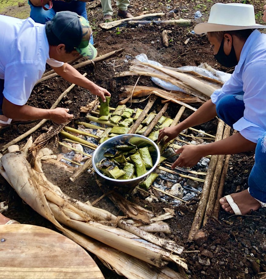 Saborea La cocina tradicional Maya desde sus origenes