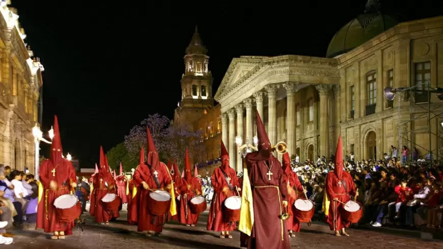 ¡San Luis Potosí y su tradicional Procesión del Silencio, te esperan estas vacaciones!