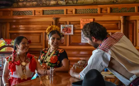 Tour por las legendarias cantinas de Oaxaca capital