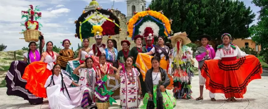El Cerrito de Zaachila: Laanii Roo Xten Daan Zaadxil Doo