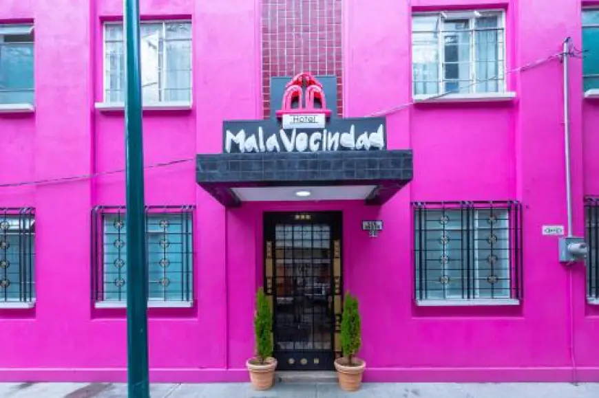 Mala Vecindad, Beer Hotel.